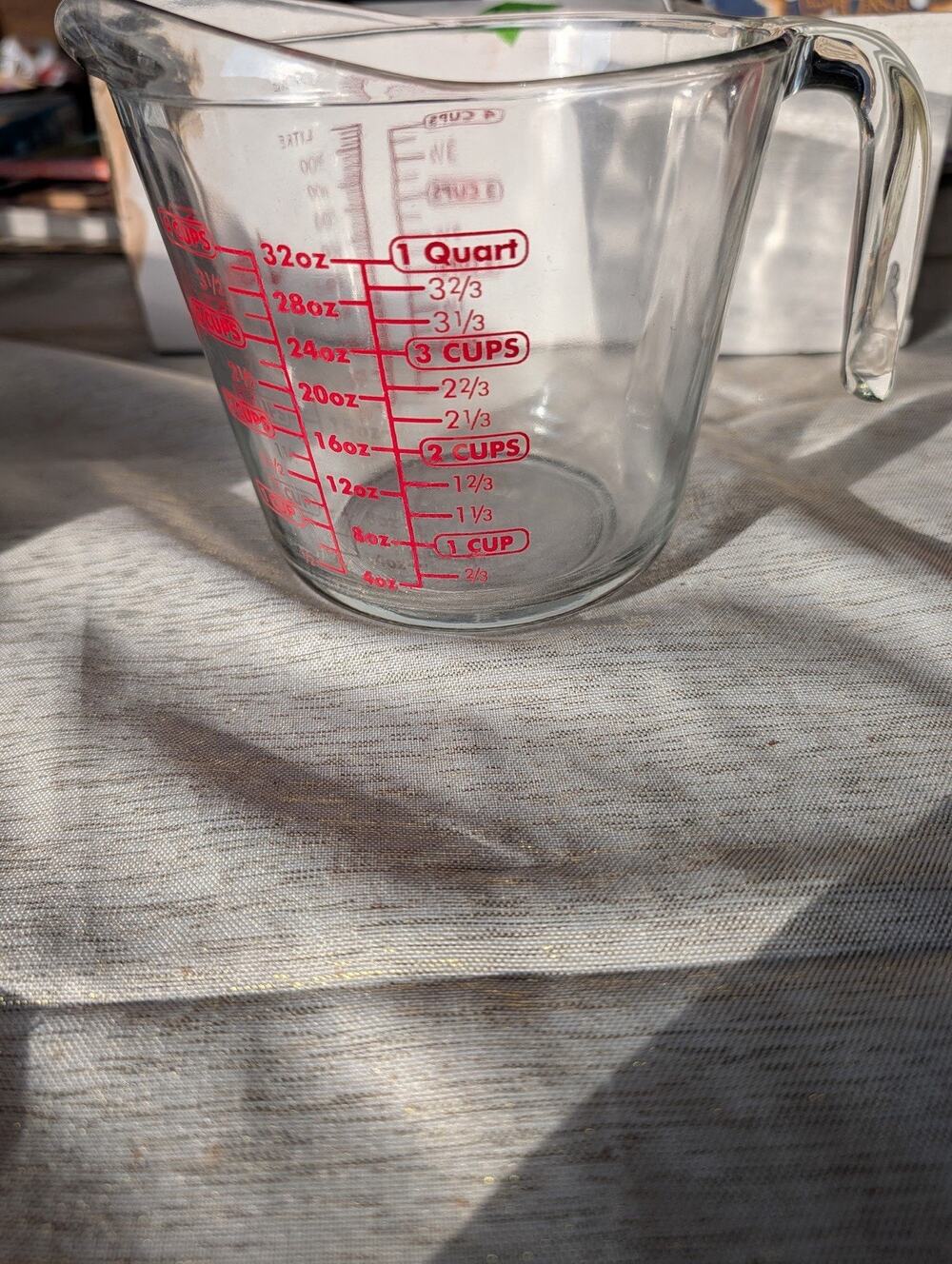 Measuring Cup, Anchor Hocking Glass 32 ozMeasuring Cup.